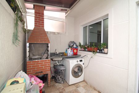 Casa de condomínio à venda com 100m², 2 quartos e 2 vagasÁrea de Serviço