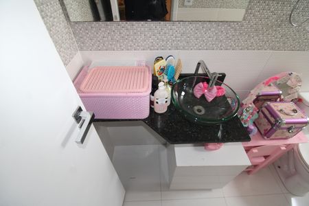 Casa de condomínio à venda com 100m², 2 quartos e 2 vagasQuarto 2 - Banheiro