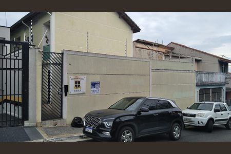 Casa de condomínio à venda com 100m², 2 quartos e 2 vagas Casa de condomínio à venda com 100m², 2 quartos e 2 vagasFachada