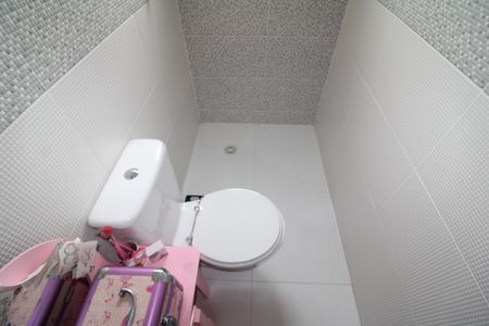 Casa de condomínio à venda com 100m², 2 quartos e 2 vagasQuarto 2 - Banheiro