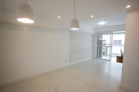 Sala de apartamento à venda com 3 quartos, 80m² em Pechincha, Rio de Janeiro