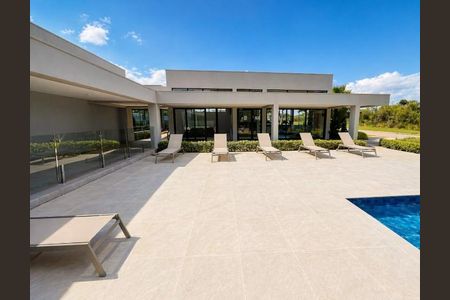 Casa de condomínio para alugar com 117m², 3 quartos e 3 vagas Casa de condomínio para alugar com 117m², 3 quartos e 3 vagasPiscina