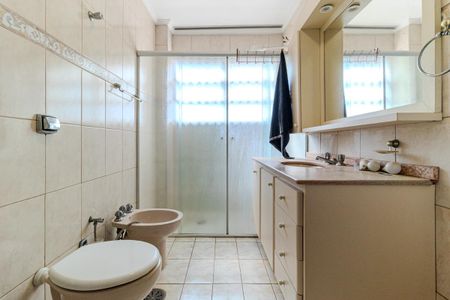 Apartamento para alugar com 160m², 3 quartos e 1 vaga Apartamento para alugar com 160m², 3 quartos e 1 vagaBanheiro 1