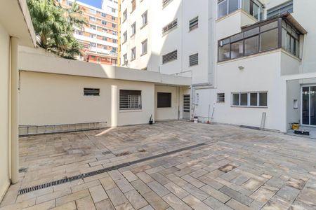 Apartamento para alugar com 160m², 3 quartos e 1 vaga Apartamento para alugar com 160m², 3 quartos e 1 vagaPátio