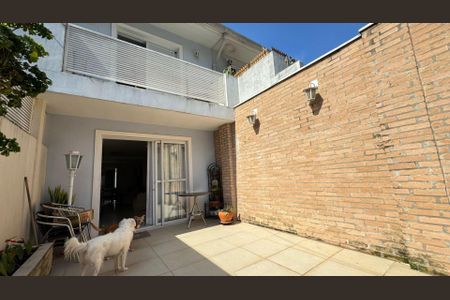 Casa à venda com 80m², 2 quartos e 1 vaga