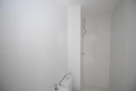 Banheiro de apartamento para alugar com 2 quartos, 32m² em Parque Novo Mundo, São Paulo