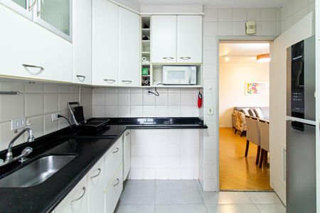 Cozinha de apartamento para alugar com 2 quartos, 68m² em Perdizes, São Paulo