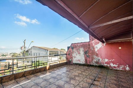 Casa para alugar com 254m², 4 quartos e 6 vagas Casa para alugar com 254m², 4 quartos e 6 vagasVaranda