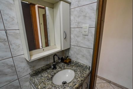 Casa para alugar com 254m², 4 quartos e 6 vagas Casa para alugar com 254m², 4 quartos e 6 vagasBanheiro Social