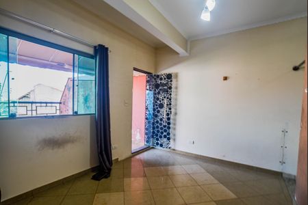 Casa para alugar com 254m², 4 quartos e 6 vagas Casa para alugar com 254m², 4 quartos e 6 vagasSala