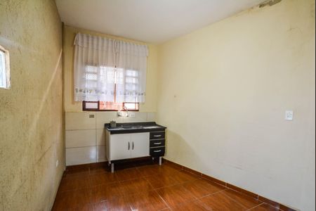 Casa para alugar com 254m², 4 quartos e 6 vagas Casa para alugar com 254m², 4 quartos e 6 vagasCozinha 2
