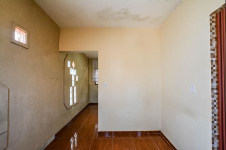Casa para alugar com 254m², 4 quartos e 6 vagas Casa para alugar com 254m², 4 quartos e 6 vagasSuíte 2