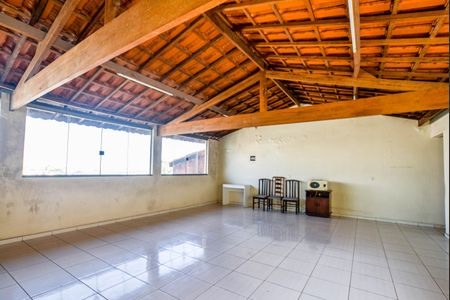 Casa para alugar com 254m², 4 quartos e 6 vagas Casa para alugar com 254m², 4 quartos e 6 vagasSalão de Festas