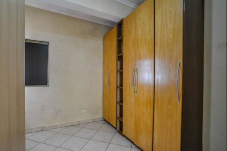 Casa para alugar com 254m², 4 quartos e 6 vagas Casa para alugar com 254m², 4 quartos e 6 vagasSuíte 1