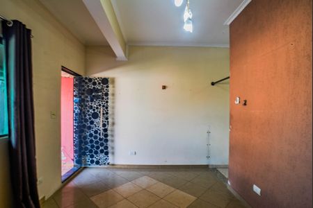 Casa para alugar com 254m², 4 quartos e 6 vagas Casa para alugar com 254m², 4 quartos e 6 vagasSala