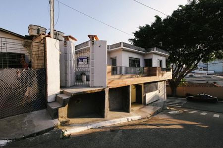 Casa para alugar com 42m², 1 quarto e sem vaga Casa para alugar com 42m², 1 quarto e sem vagaFachada