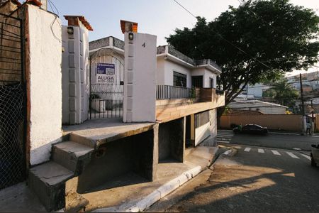 Casa para alugar com 42m², 1 quarto e sem vaga Casa para alugar com 42m², 1 quarto e sem vagaFachada
