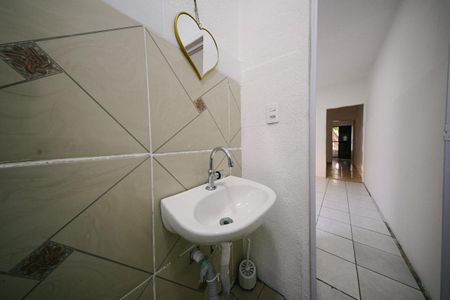 Casa para alugar com 42m², 1 quarto e sem vaga Casa para alugar com 42m², 1 quarto e sem vagaBanheiro