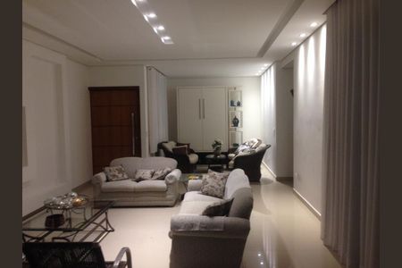 Sala de casa para alugar com 5 quartos, 38000m² em Condados de Bouganville, Lagoa Santa