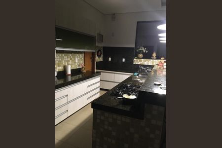 Casa à venda com 38000m², 5 quartos e 4 vagasCozinha