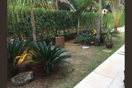 Casa à venda com 38000m², 5 quartos e 4 vagasÁrea externa