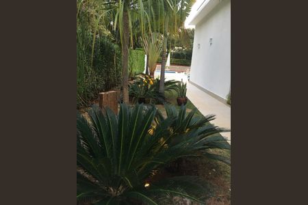 Casa à venda com 38000m², 5 quartos e 4 vagasÁrea externa