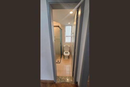 Apartamento à venda com 57m², 3 quartos e 1 vaga Apartamento à venda com 57m², 3 quartos e 1 vagaBanheiro