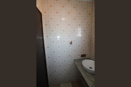 Casa para alugar com 140m², 3 quartos e 2 vagasBanheiro 1
