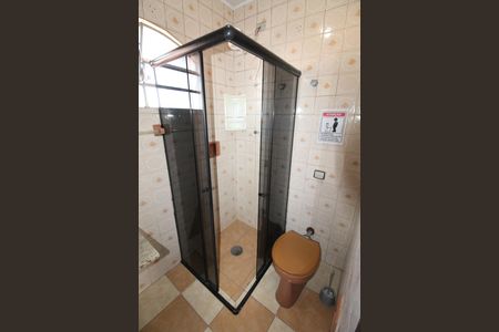 Casa para alugar com 140m², 3 quartos e 2 vagasBanheiro 1