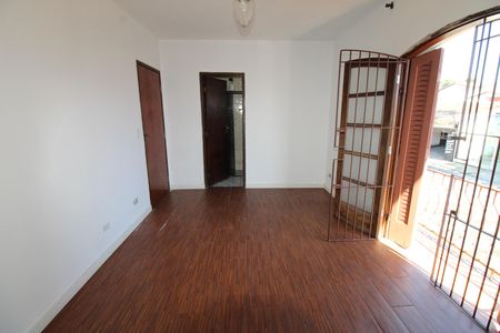 Casa para alugar com 140m², 3 quartos e 2 vagasSuíte