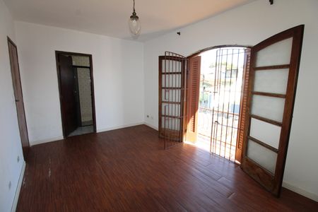 Casa para alugar com 140m², 3 quartos e 2 vagasSuíte