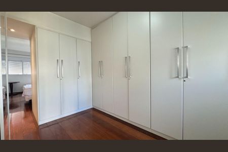 Apartamento à venda com 147m², 3 quartos e 1 vaga