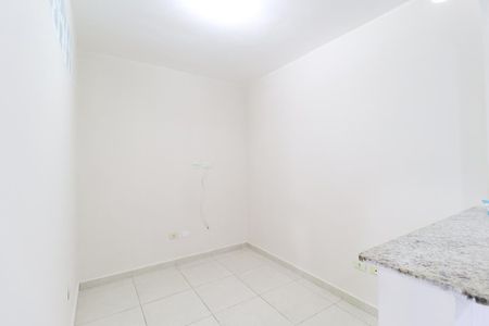 Casa para alugar com 2 quartos, 80m² em Vila Mazzei, São Paulo