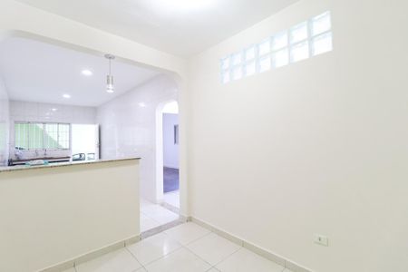 Casa para alugar com 2 quartos, 80m² em Vila Mazzei, São Paulo