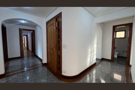 Apartamento à venda com 242m², 3 quartos e sem vaga