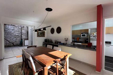 Casa à venda com 84m², 3 quartos e 3 vagas