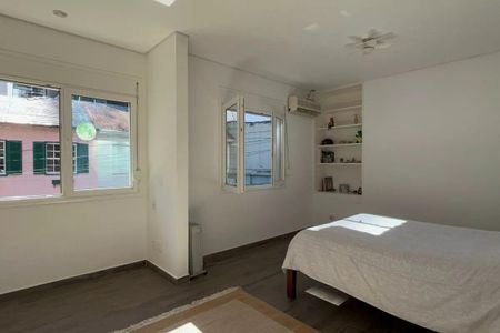 Casa à venda com 84m², 3 quartos e 3 vagas