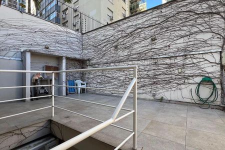 Casa à venda com 84m², 3 quartos e 3 vagas