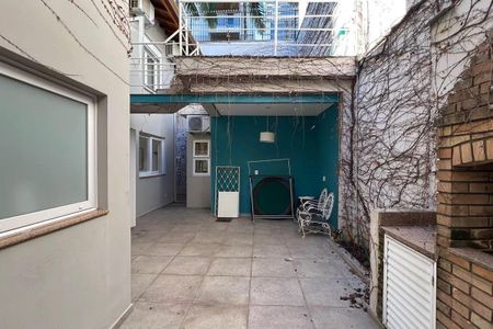 Casa à venda com 84m², 3 quartos e 3 vagas