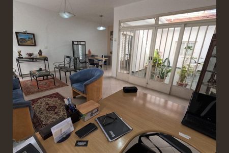 Casa à venda com 5 quartos, 275m² em Vila Congonhas, São Paulo