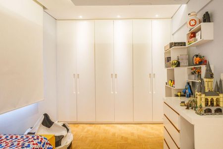Apartamento à venda com 216m², 3 quartos e 2 vagas