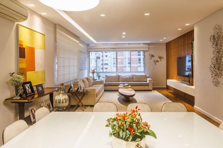 Apartamento à venda com 216m², 3 quartos e 2 vagas