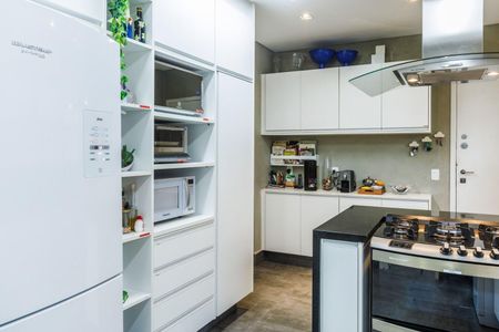 Apartamento à venda com 216m², 3 quartos e 2 vagas