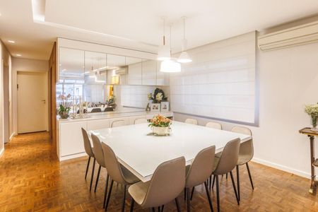 Apartamento à venda com 216m², 3 quartos e 2 vagas