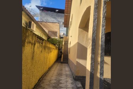 Casa à venda com 110m², 4 quartos e 2 vagasÁrea externa