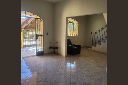 Sala de casa à venda com 4 quartos, 110m² em Campo Grande, Rio de Janeiro