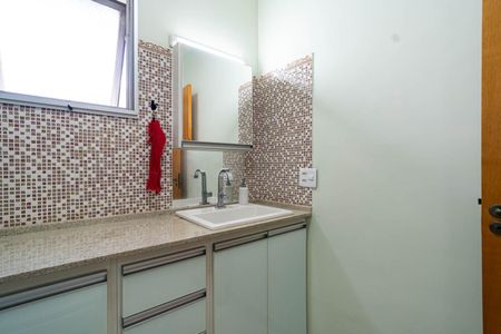 Apartamento à venda com 162m², 3 quartos e 1 vaga Apartamento à venda com 162m², 3 quartos e 1 vagaBanheiro Social