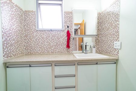 Apartamento à venda com 162m², 3 quartos e 1 vaga Apartamento à venda com 162m², 3 quartos e 1 vagaBanheiro Social