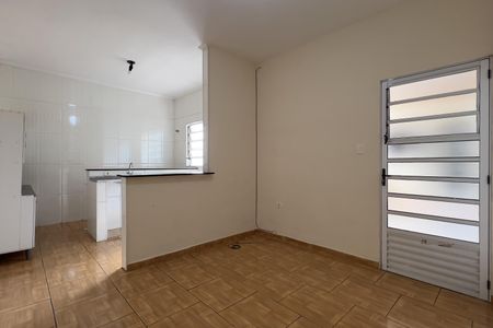 Sala de apartamento para alugar com 1 quarto, 60m² em Jardim Presidente Dutra, Guarulhos
