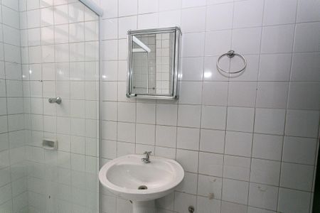 Apartamento para alugar com 70m², 2 quartos e sem vaga Apartamento para alugar com 70m², 2 quartos e sem vagaBanheiro
